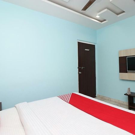 Oyo 27750 Bhagwati Residency Hotel Mirzāpur Buitenkant foto