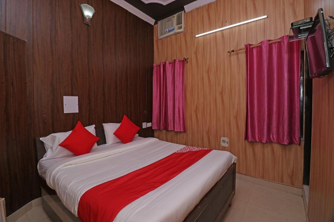 Oyo 27750 Bhagwati Residency Hotel Mirzāpur Buitenkant foto