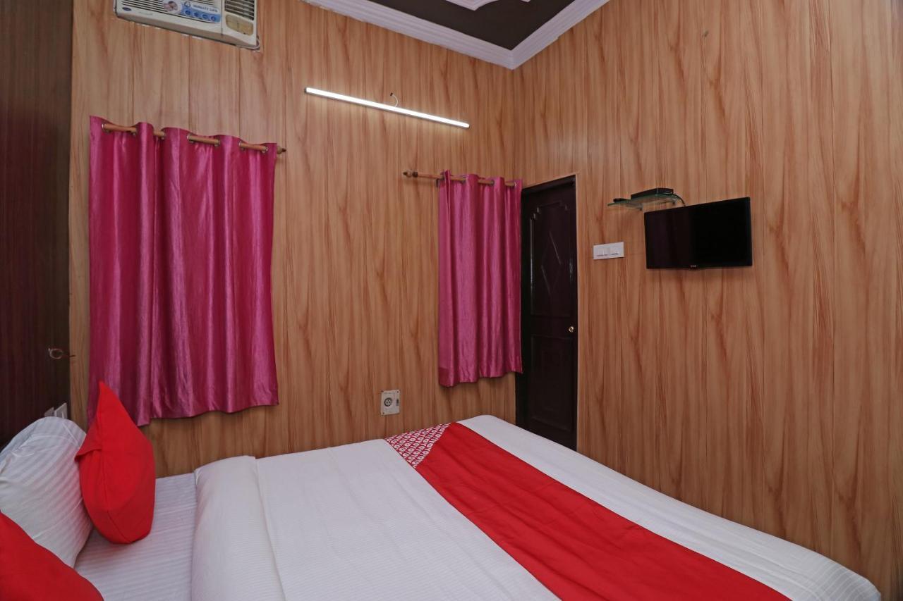 Oyo 27750 Bhagwati Residency Hotel Mirzāpur Buitenkant foto