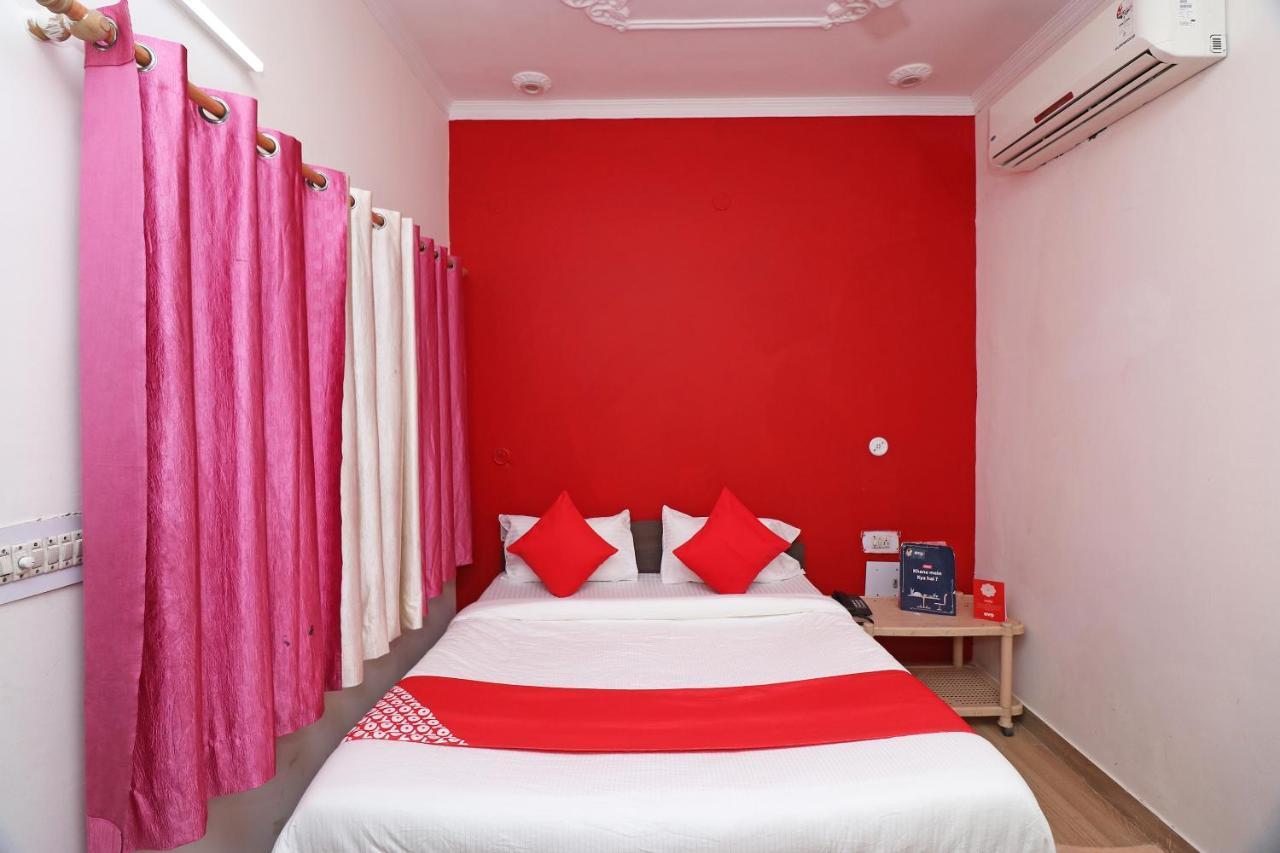 Oyo 27750 Bhagwati Residency Hotel Mirzāpur Buitenkant foto