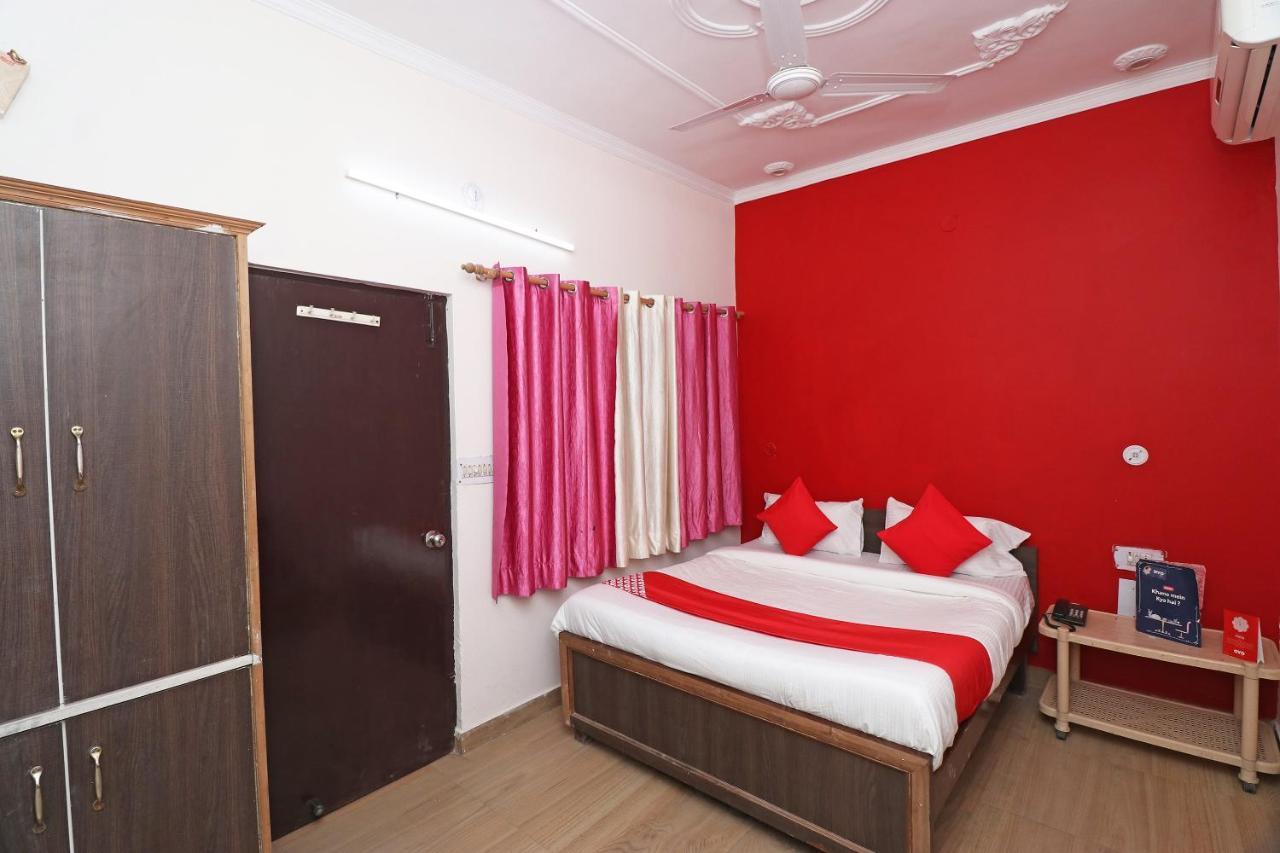 Oyo 27750 Bhagwati Residency Hotel Mirzāpur Buitenkant foto
