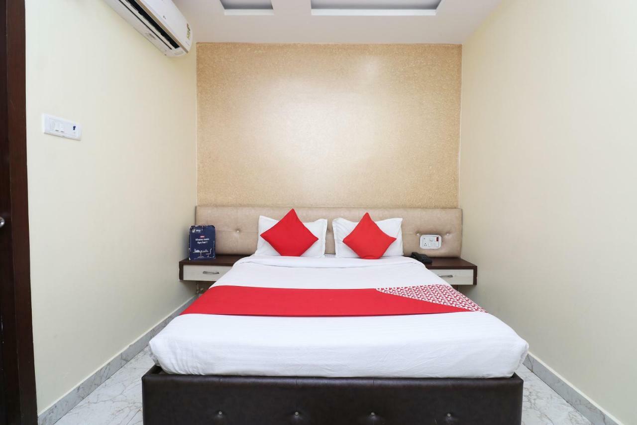 Oyo 27750 Bhagwati Residency Hotel Mirzāpur Buitenkant foto